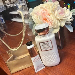 Bath and body works lotion set with gift bag ✨